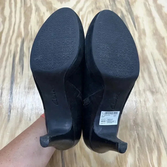 Clarks Collection Narine Ada Black Suede Leather High Heel Bootie Size 8 M - Picture 11 of 12